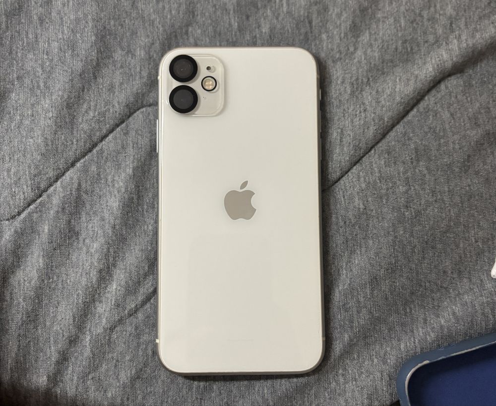 Iphone 11 64g usado