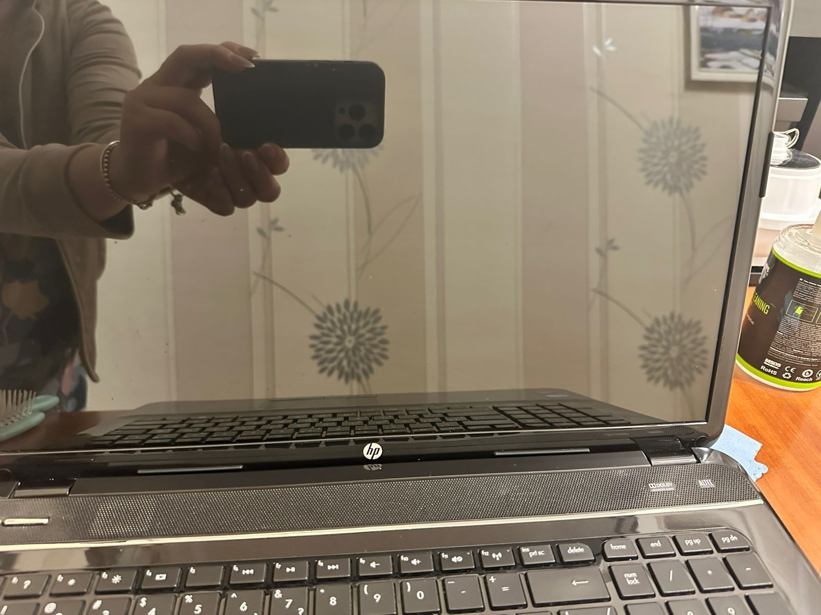 Ноутбук HP 
модель HP Pavilion g7-2277sr (C1Z57EA)
В очень
