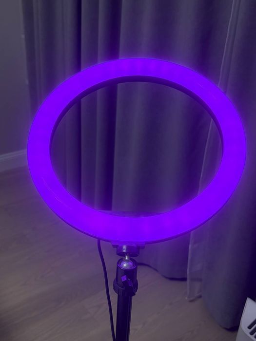 Кільцева лед лампа з тримачем для телефону