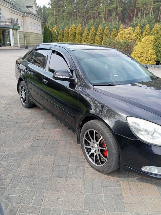 Шкода Октавія FL 1.8