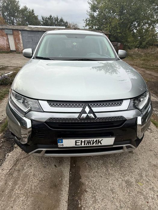 Mitsubishi outlandar 2018 | Міцубісі аутлендр 2018 | автомобіль