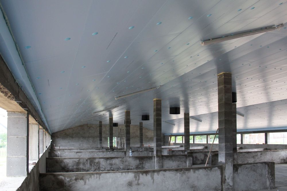 Sufit Strop do Tuczarni Błękitne Panele Izolacyjne Styrodur XPS AGRO