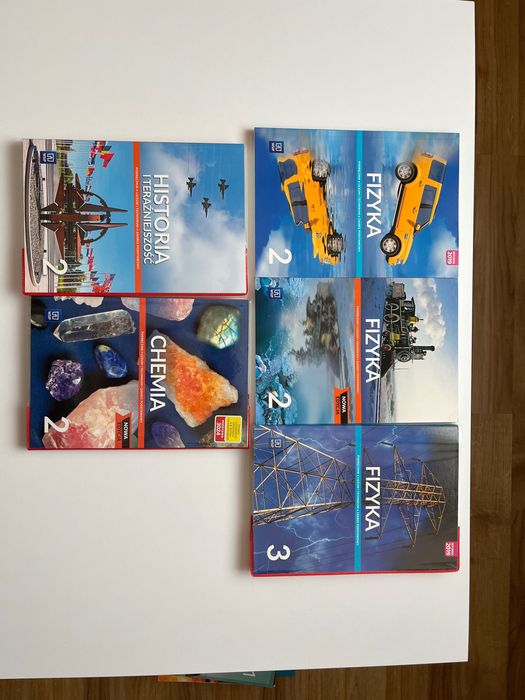 Podręczniki 2 i 3 klasa technikum/ liceum
