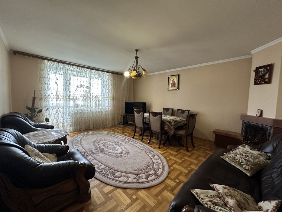 Продаж 4-х кімнатної квартири Дружба