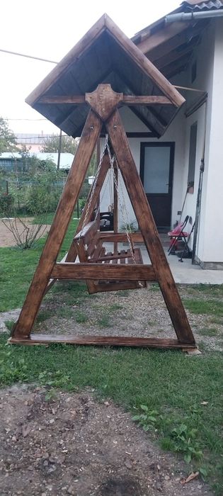 Качеля дерев'яна.