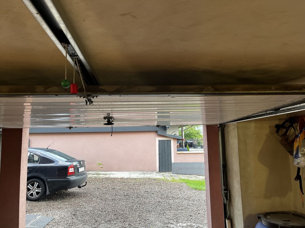 Brama garażowe automatyczna