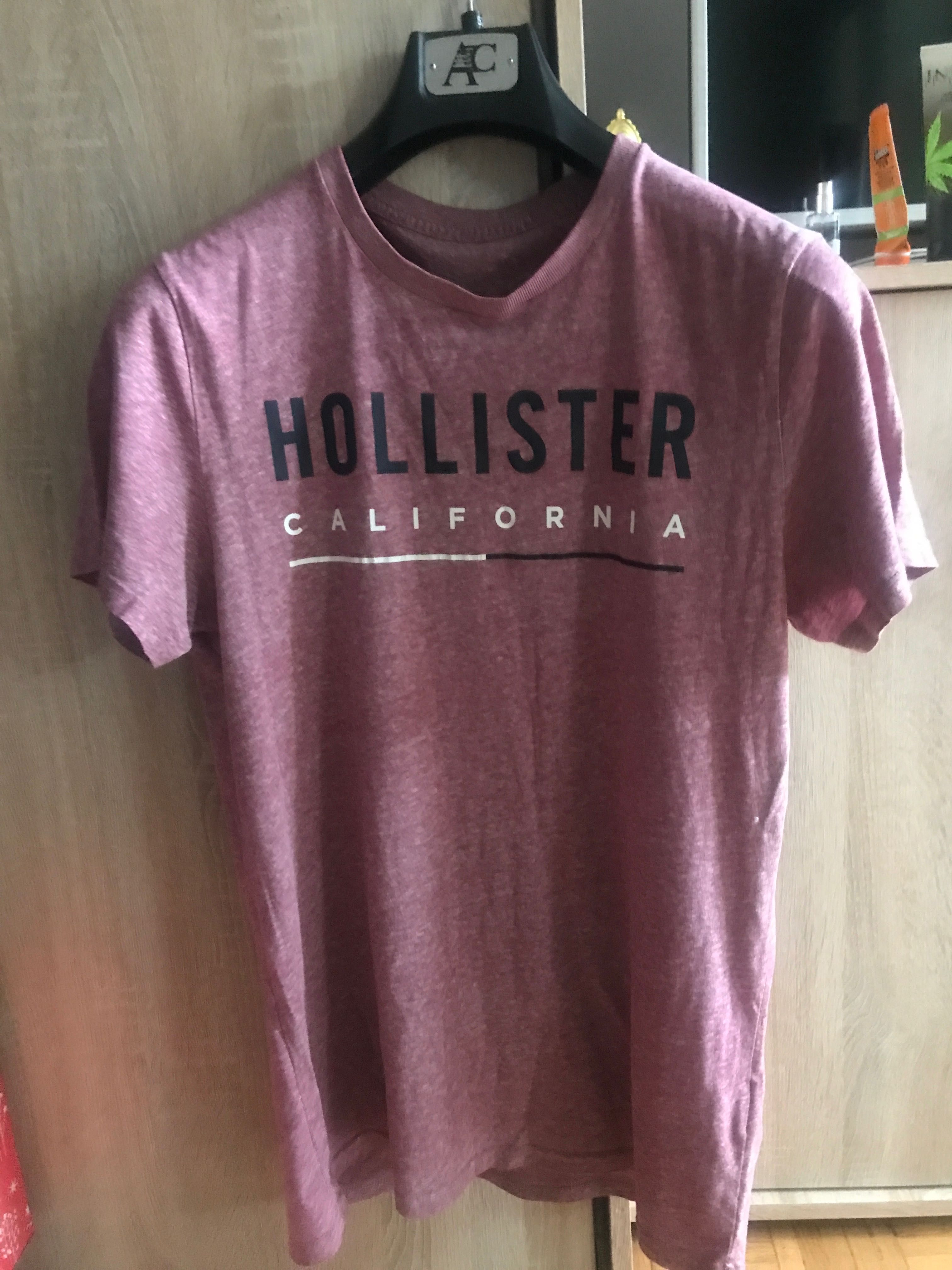 Koszulka firmy Holister