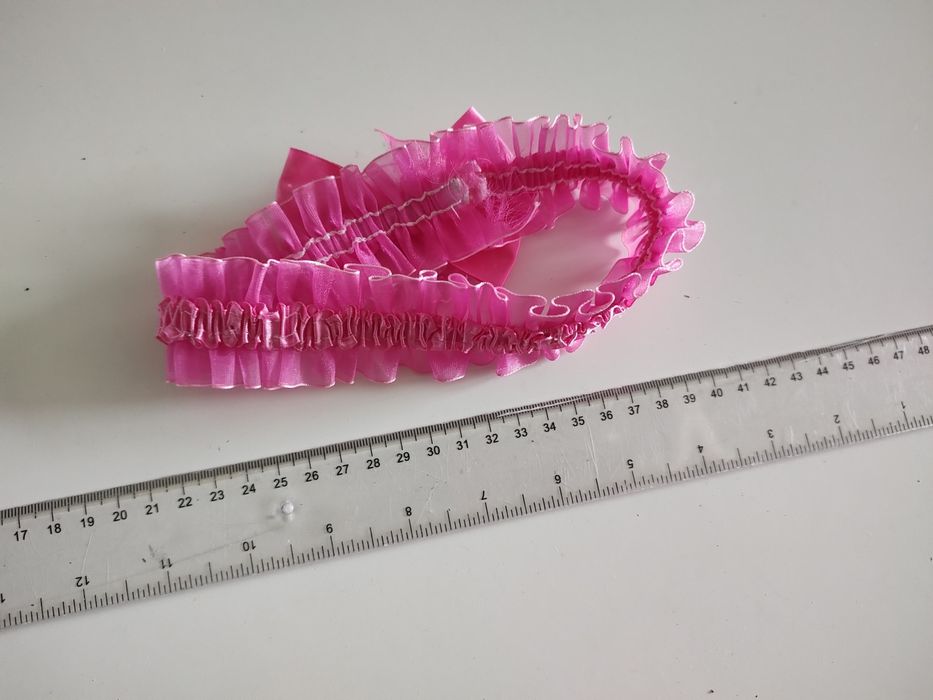 Śliczna różowa opaska na gumce dla księżniczki