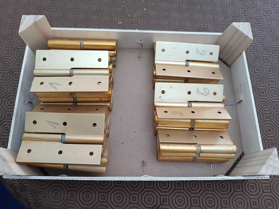 Conjunto de Dobradiças