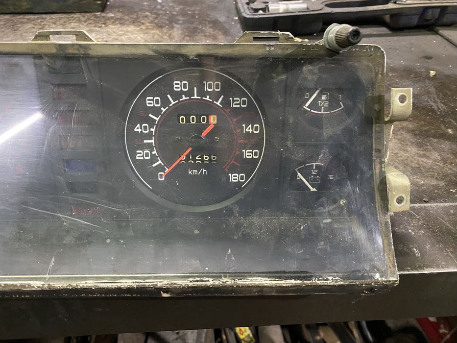 Продам приборную панель ваз 2107