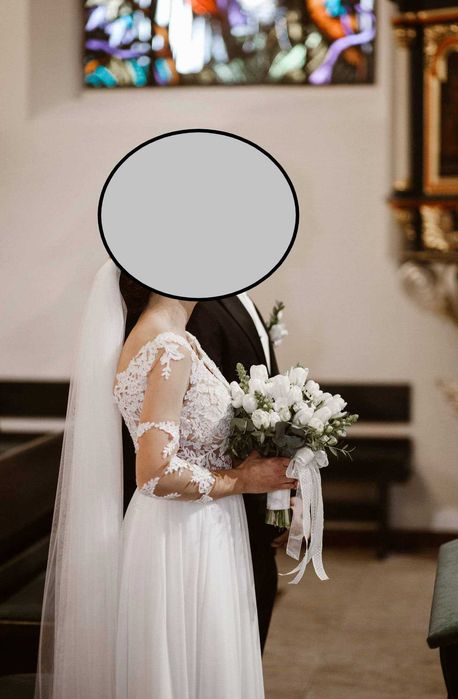 Suknia ślubna Almeria kolekcja 2019 z rękawkiem BIEL