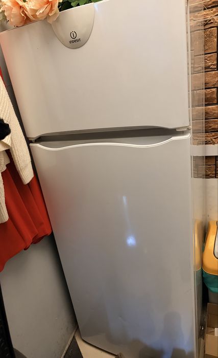 Lodówko zamrażarka wysokosc 140cm szerokosc 54cm