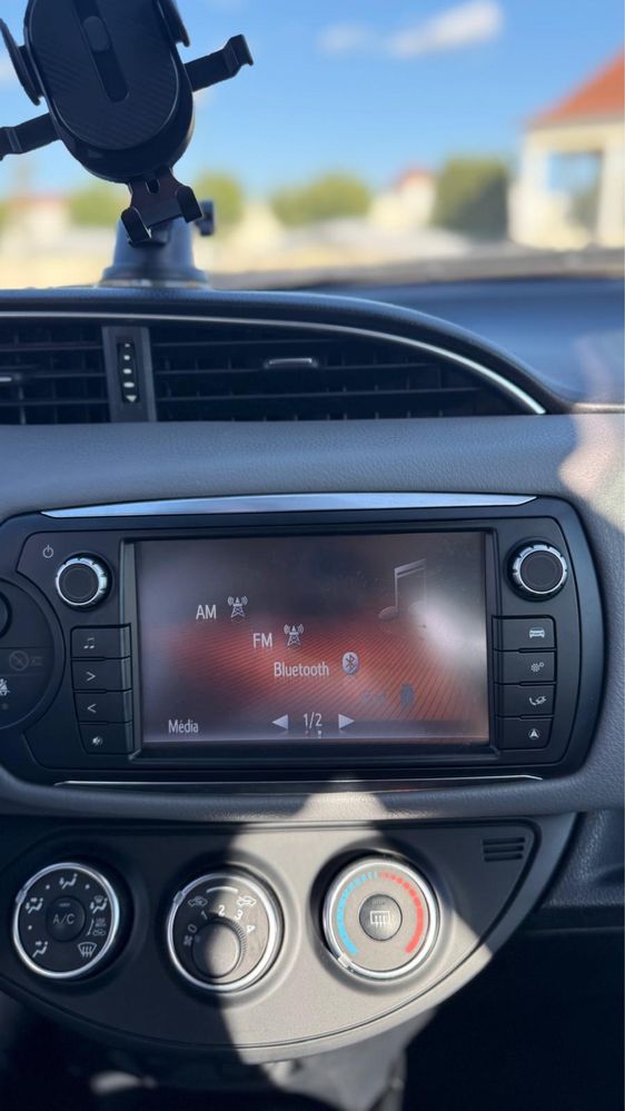 Toyota Yaris 1.0 Gasolina (Poucos Km)