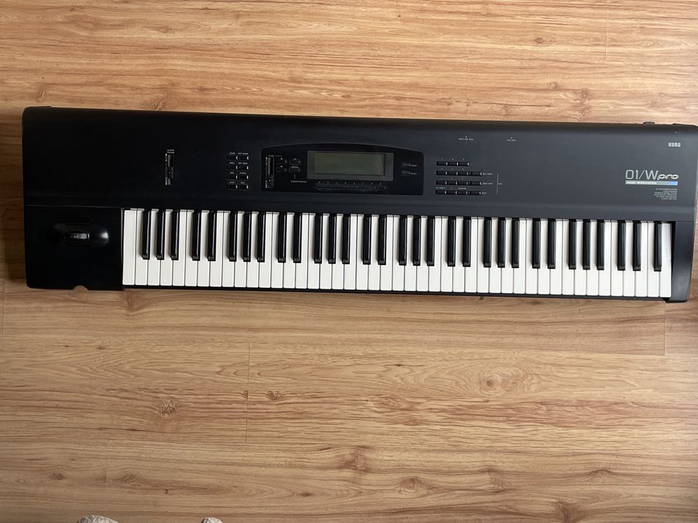 Korg 01 W pro 76
