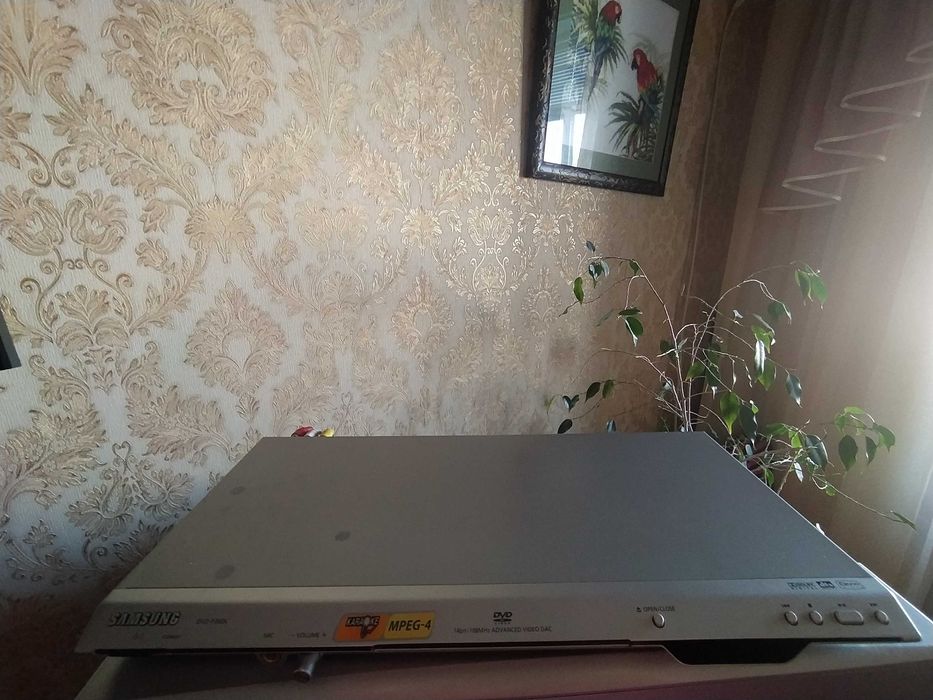 Продам DVD Samsung