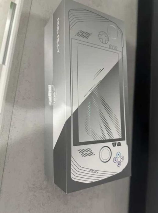 Consola Asus Rog Ally Z1 Extreme 512GB com Garantia  Igual a nova