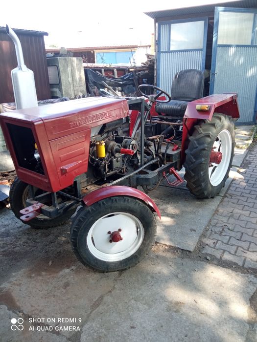 Traktor sam silnik andoria s 18.