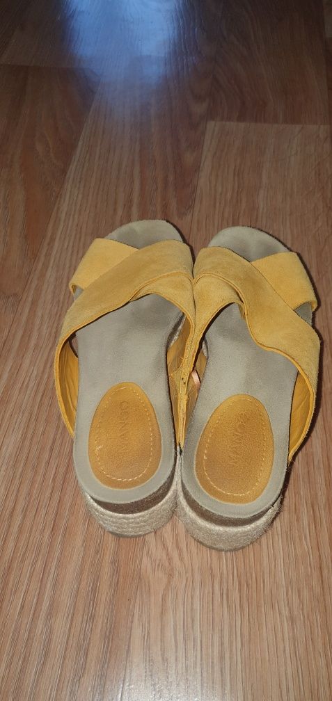 Сабо шльопанці Mango