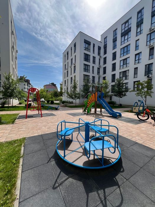 Продаж 1.5 кім.квартири ЖК" Квадрат "