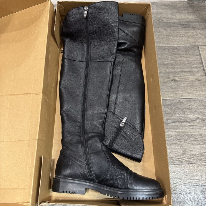 Кожаные сапоги женские