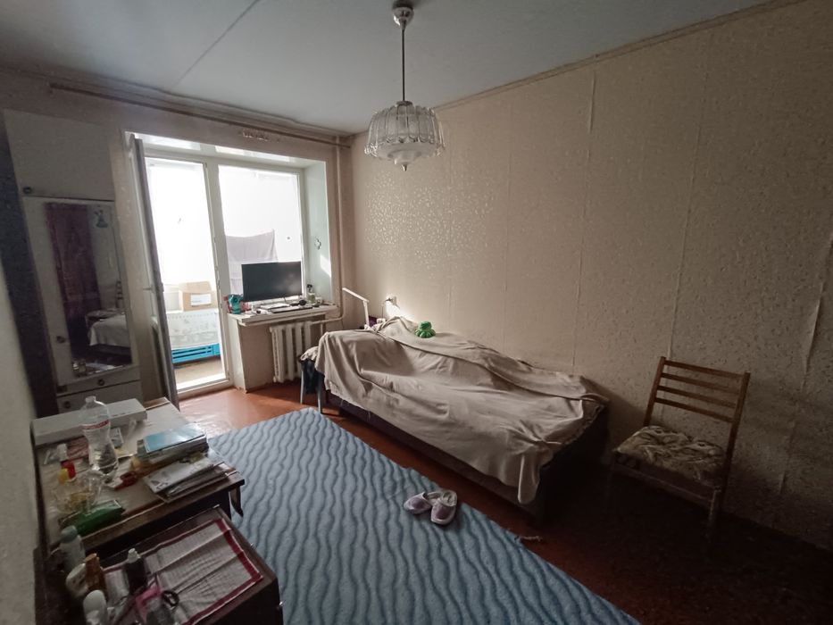 Продам двухкомнатную квартиру в Корабельном (р-н 1 школы)