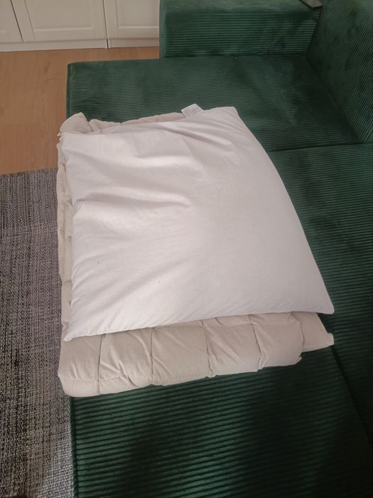 Kołdra obciążeniowa i poduszka wypełniona kasza