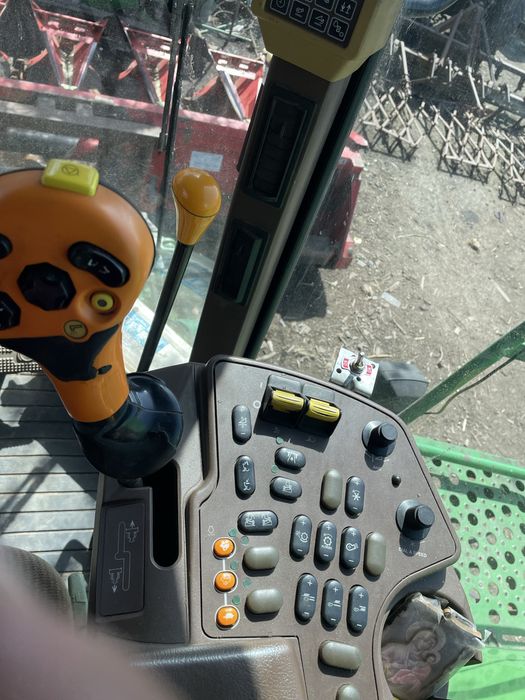 Комбайн John Deere wts 9640