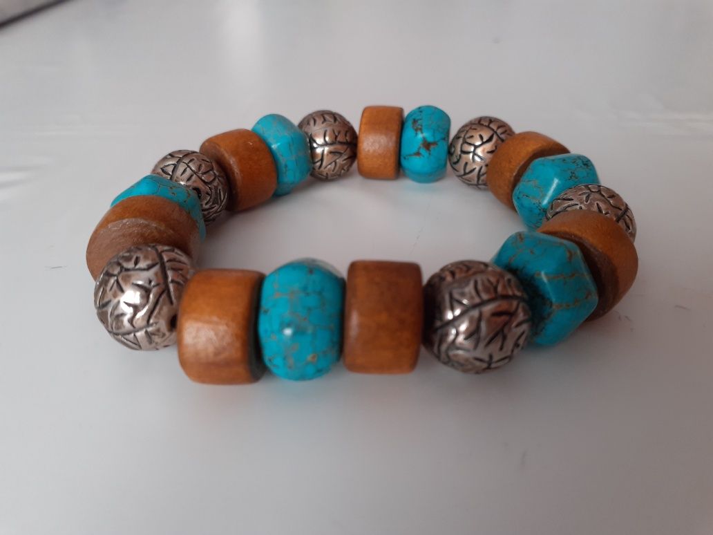 Pulseiras Natura e Parfois