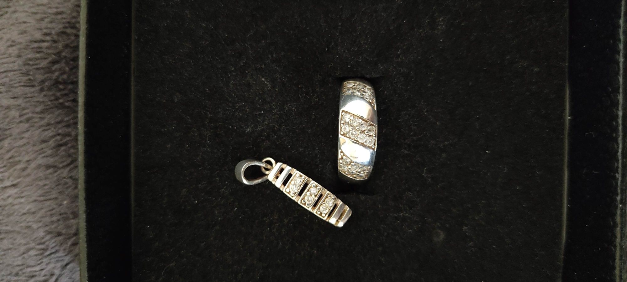 Komplet biżuterii srebro 925 z cyrkoniami pierścionek z zawieszką