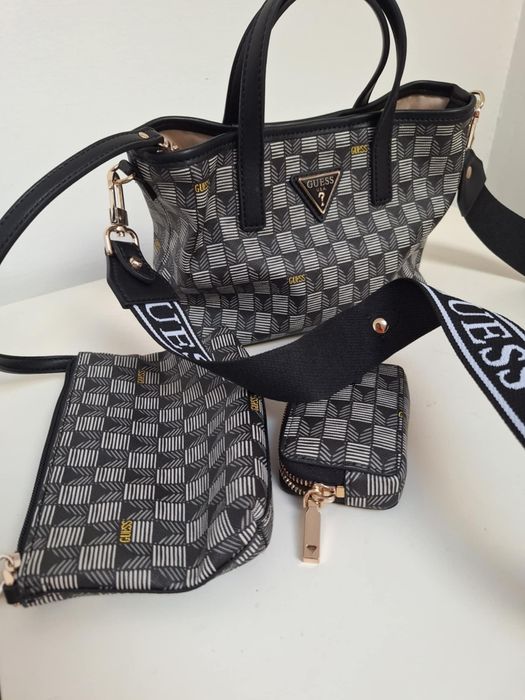 Torebka damska Guess stan nowa !!!