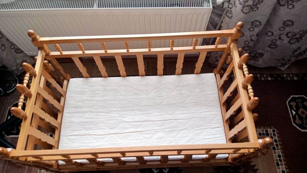 Ліжко качалка для малюка...самовивіз.