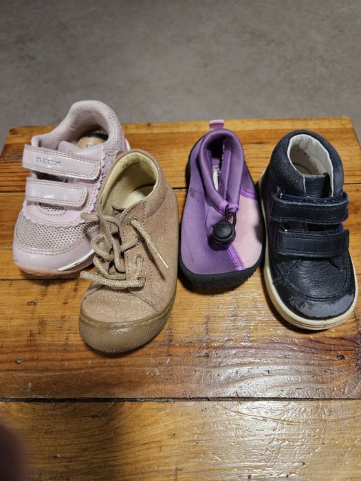 Набір дитячого  взуття для дівчаток б/у