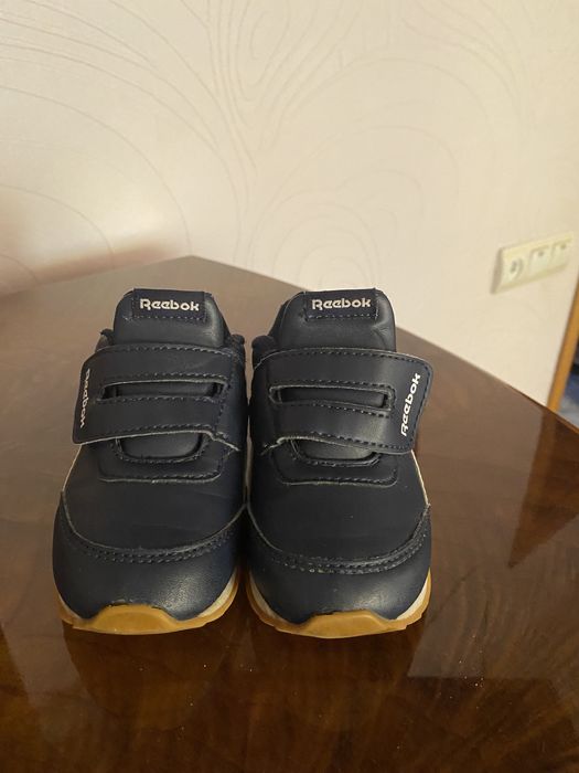 Продам красовки Reebok