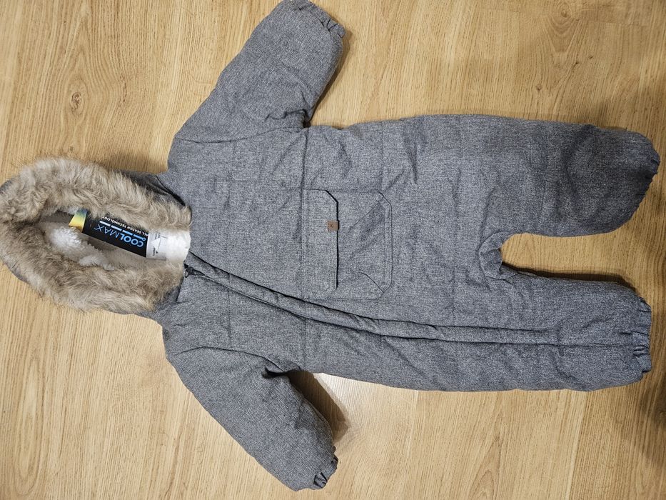 Зимний комбинезон шапки на 0-3 мес