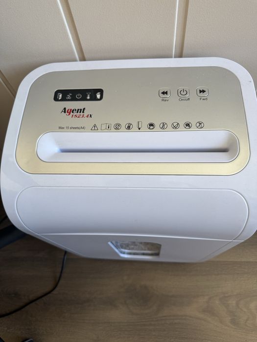 Знищувач документів Agent 1823.4X