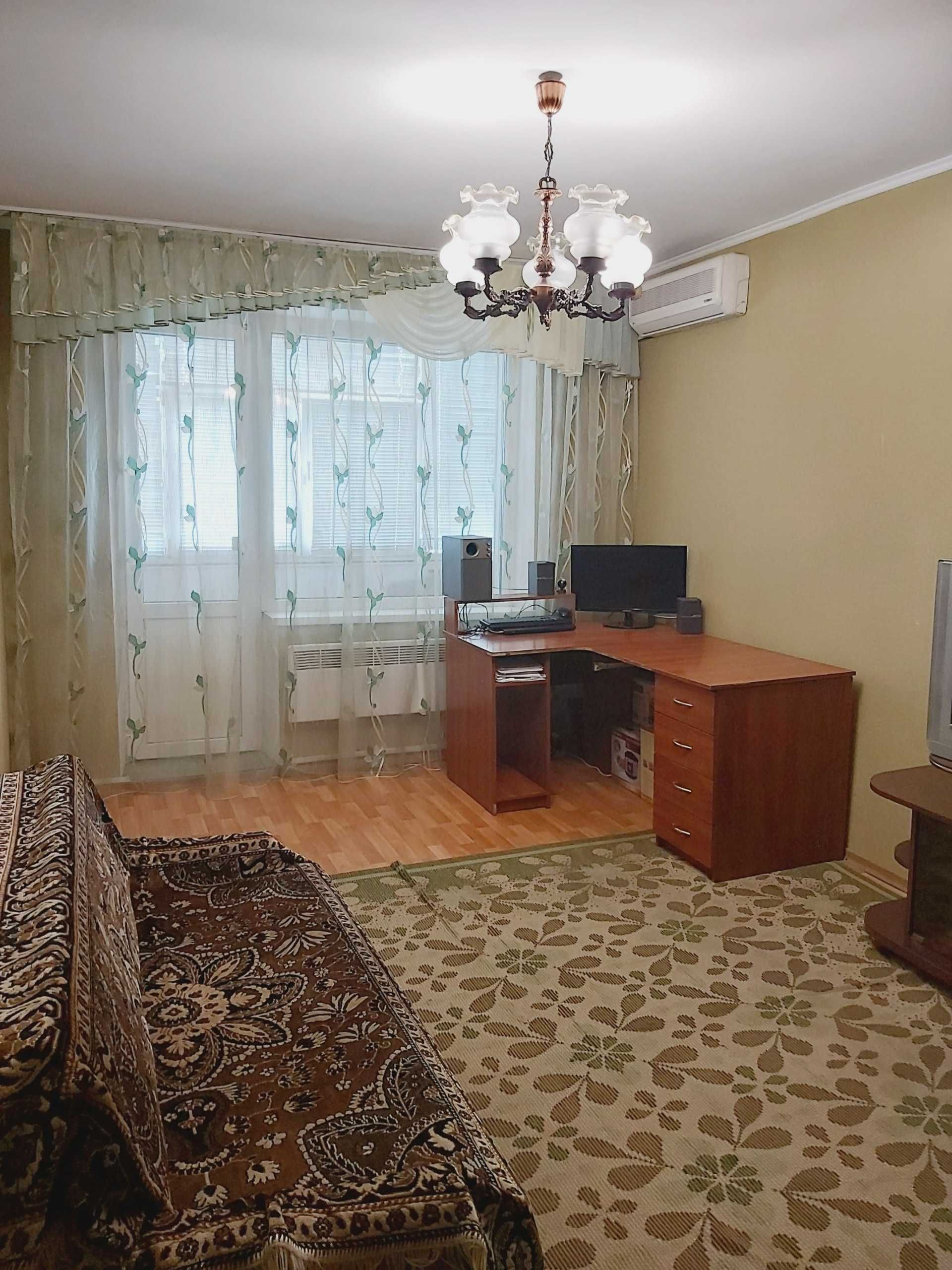 Продам 3х кімнатну квартиру в центрі