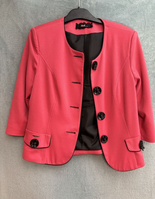 Śliczna marynarka J&R