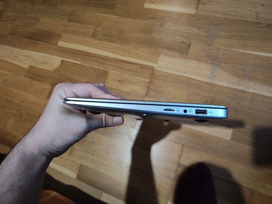 Laptop Cavion Mini 10.1 Atom