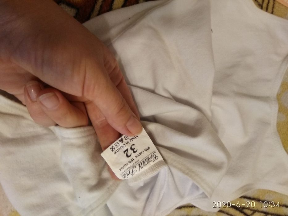 Купальник р.32; юбочка р.36.