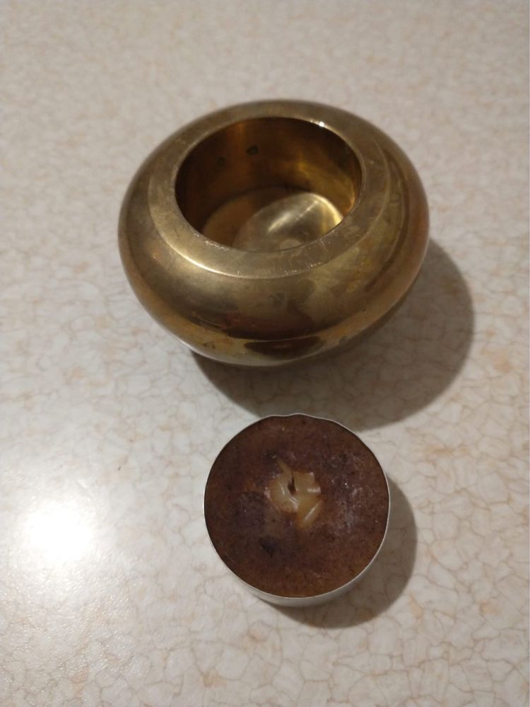 Mosiężny świecznik 7.5 cm szerokości