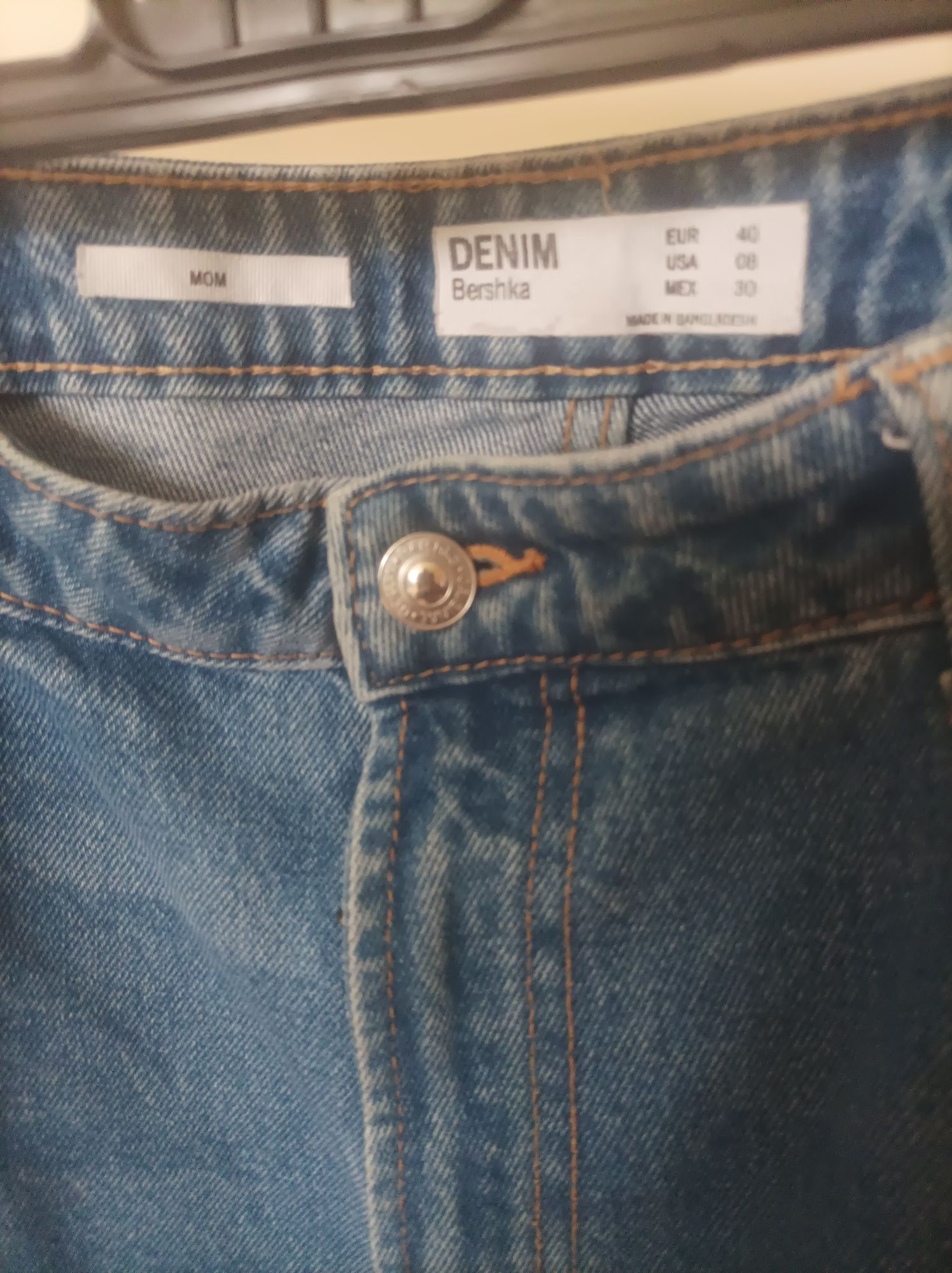 Spodnie jeans Bershka 40