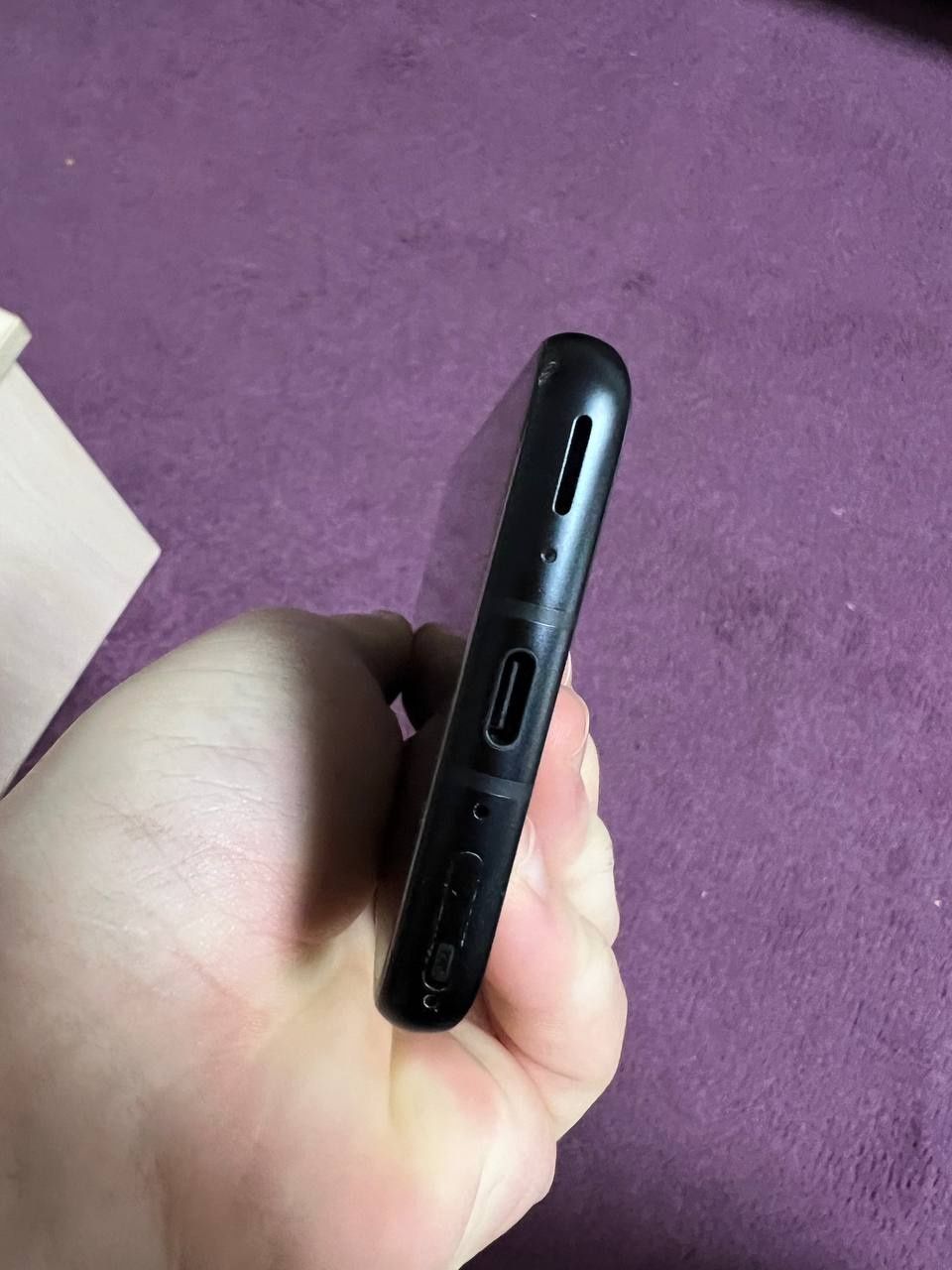 Продам Asus Zenfone 8 8/256