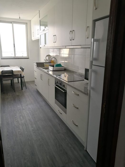 Alugo quarto em Braga (Maximinos)
