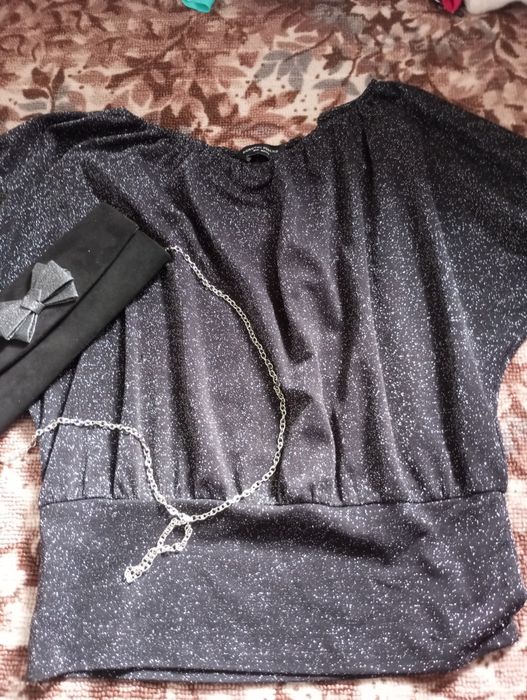 Блузка Dorothy Perkins та клатч Dorothy Perkins