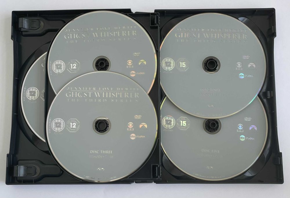 Entre Fantasmas | Em Contacto 3 temporada / Ghost Whisperer 3 season