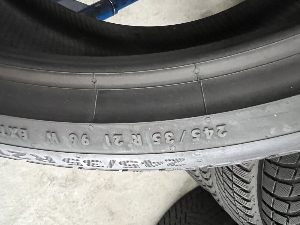 245/35/21 R21 Continental WinterContact TS860S 4шт зима