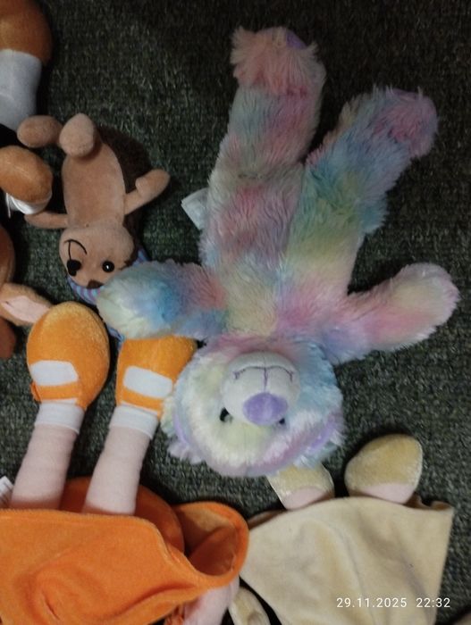 Продам лот іграшок