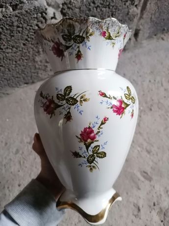Wazon na kwiaty porcelana