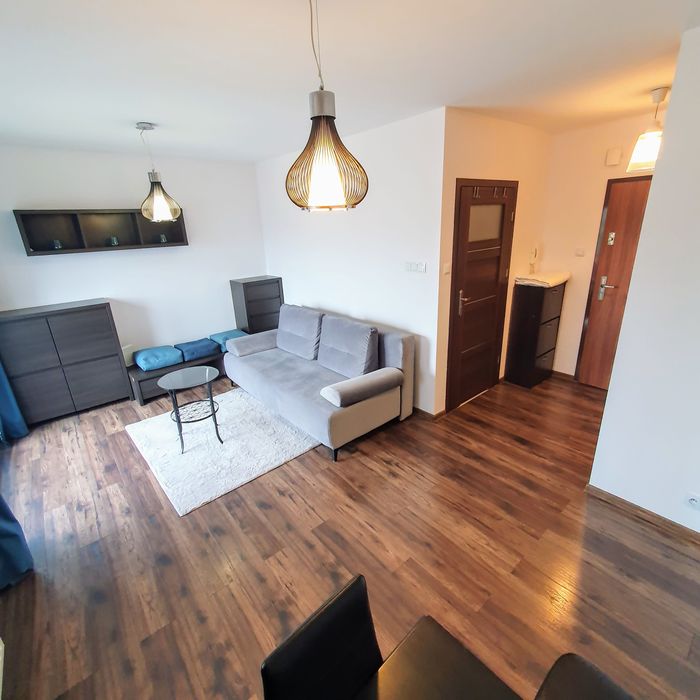 Kawalerka z Balkonem i Klimatyzacją | Przewóz | Apartament for Rent!