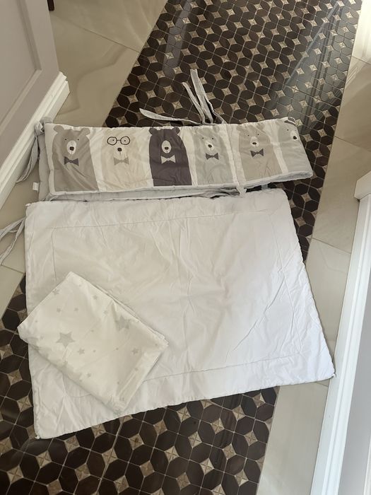 Захисний бортик, ковдра , підковдра KIOSK для мам